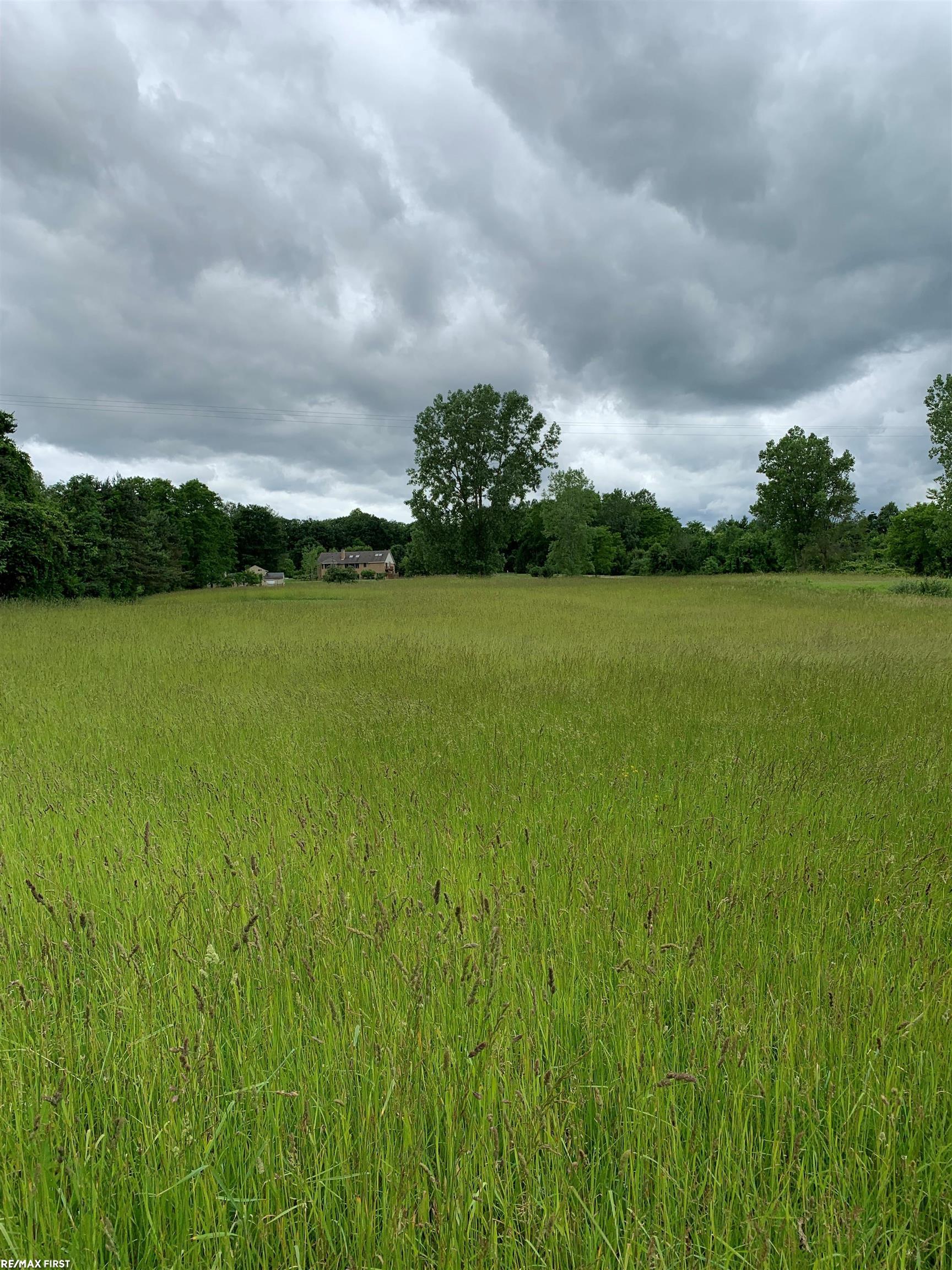 3571 Lake George Road Oxford, MI 48370 - Photo 27 of 27 50145234-AE3C55F2-109F-4CE7-9F31-FB56E85B9670.JPG