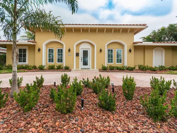 $5,000 | 4930 Northeast 27th Avenue, Lighthouse Point, FL 33064