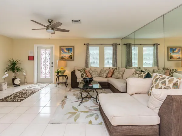 $5,000 | 4930 Northeast 27th Avenue, Lighthouse Point, FL 33064