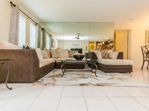 $5,000 | 4930 Northeast 27th Avenue, Lighthouse Point, FL 33064