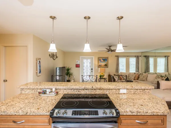 $5,000 | 4930 Northeast 27th Avenue, Lighthouse Point, FL 33064