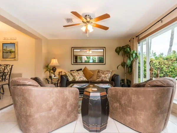 $5,000 | 4930 Northeast 27th Avenue, Lighthouse Point, FL 33064