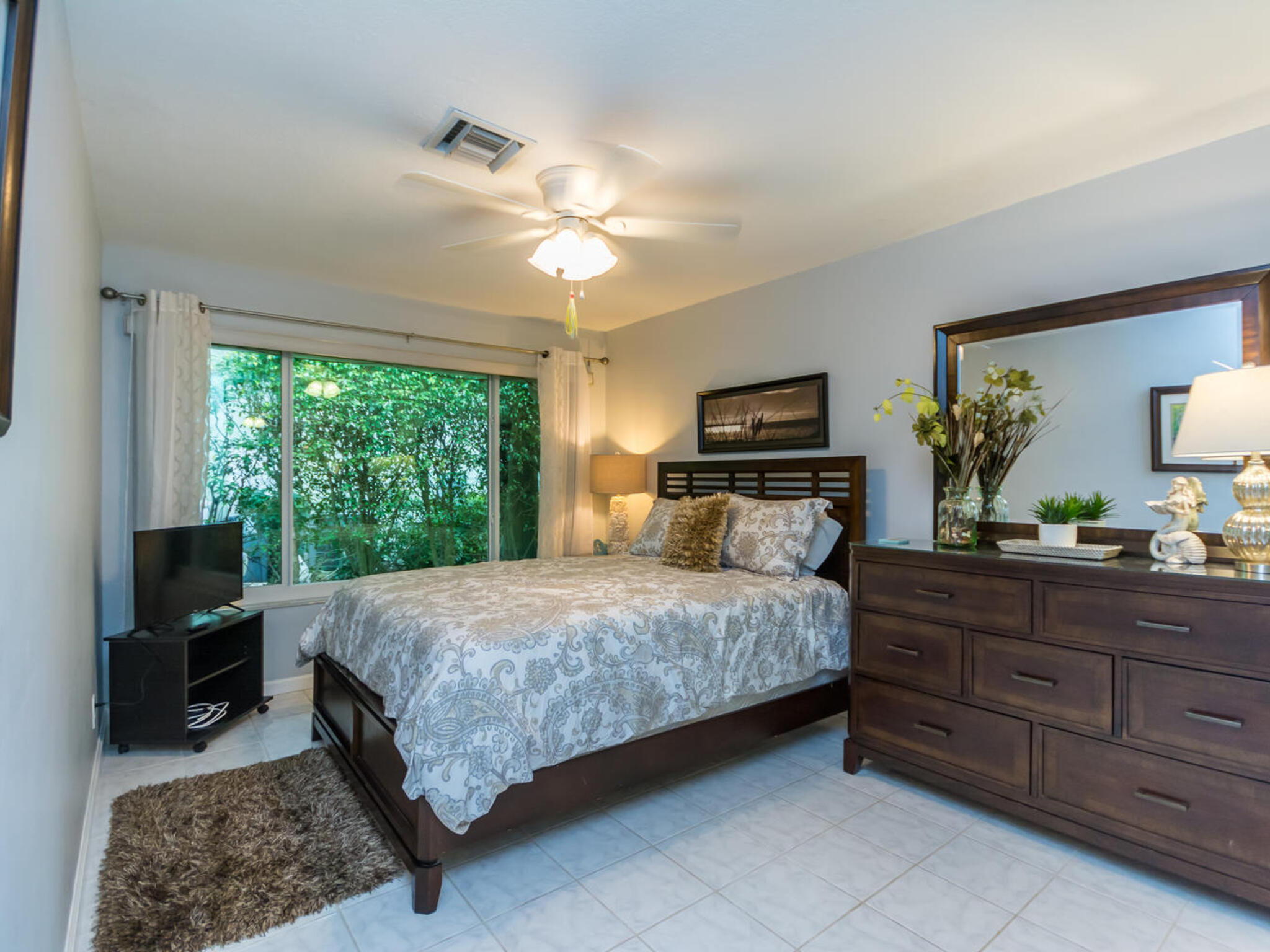 4930 Northeast 27th Avenue Lighthouse Point, FL 33064 - Photo 40 of 66 40-web-or-mls-4930-ne-27th-ave