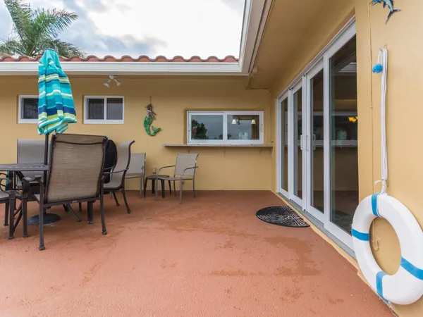 $5,000 | 4930 Northeast 27th Avenue, Lighthouse Point, FL 33064