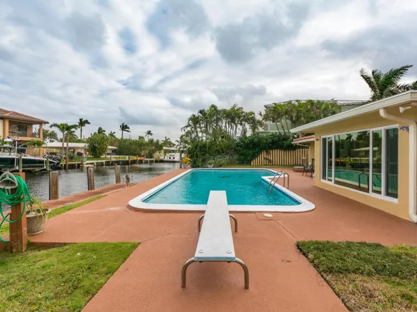 $5,000 | 4930 Northeast 27th Avenue, Lighthouse Point, FL 33064