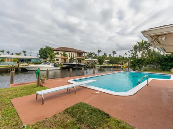 $5,000 | 4930 Northeast 27th Avenue, Lighthouse Point, FL 33064