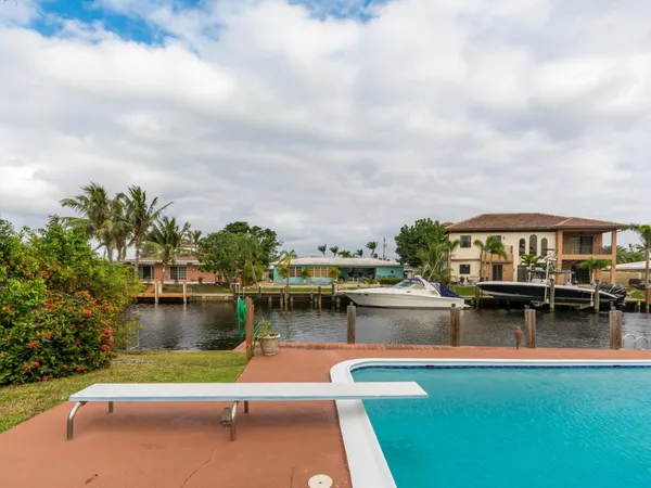 $5,000 | 4930 Northeast 27th Avenue, Lighthouse Point, FL 33064