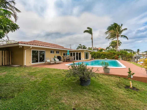 $5,000 | 4930 Northeast 27th Avenue, Lighthouse Point, FL 33064