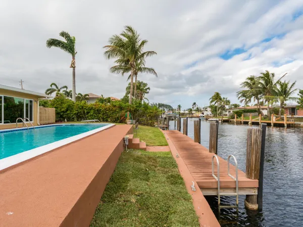 $5,000 | 4930 Northeast 27th Avenue, Lighthouse Point, FL 33064