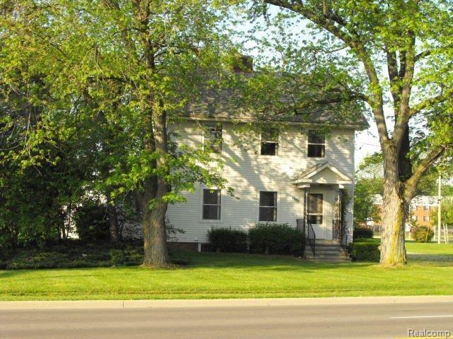 1887 S CUSTER 002.jpg
