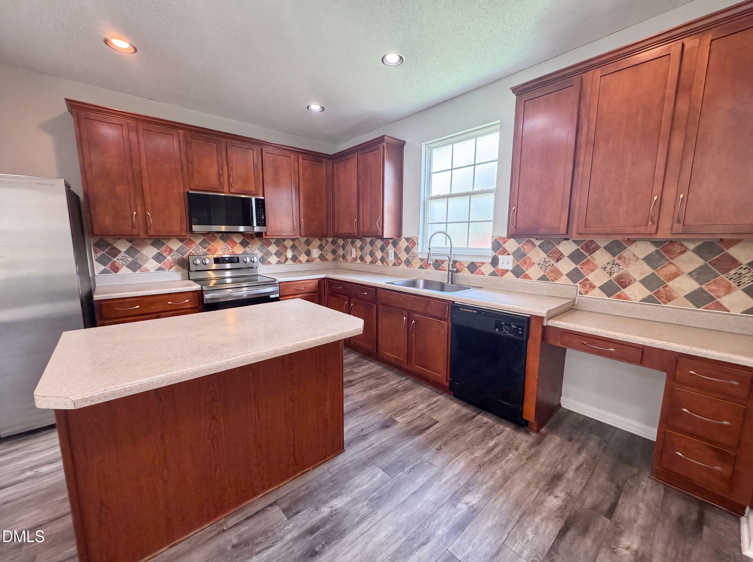2618 Dutch Grove Circle Raleigh, NC 27610 - Photo 9 of 18 listing_8