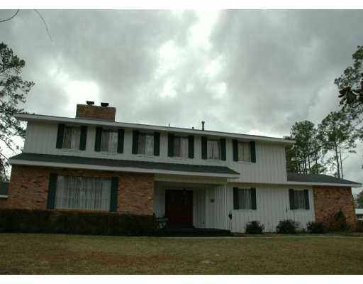 200 Tung Road Bogalusa, LA 70427 - Photo 1 of 8 Gallery Image 1