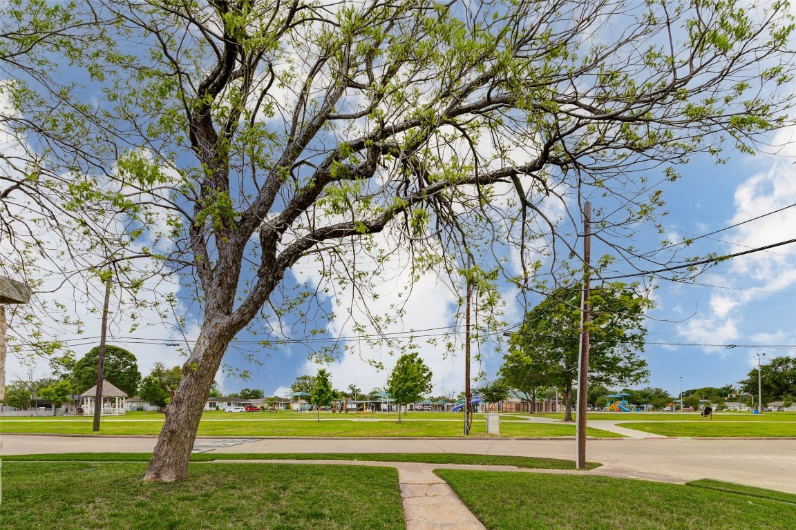 411 Burke Road Pasadena, TX 77506 - Photo 24 of 24