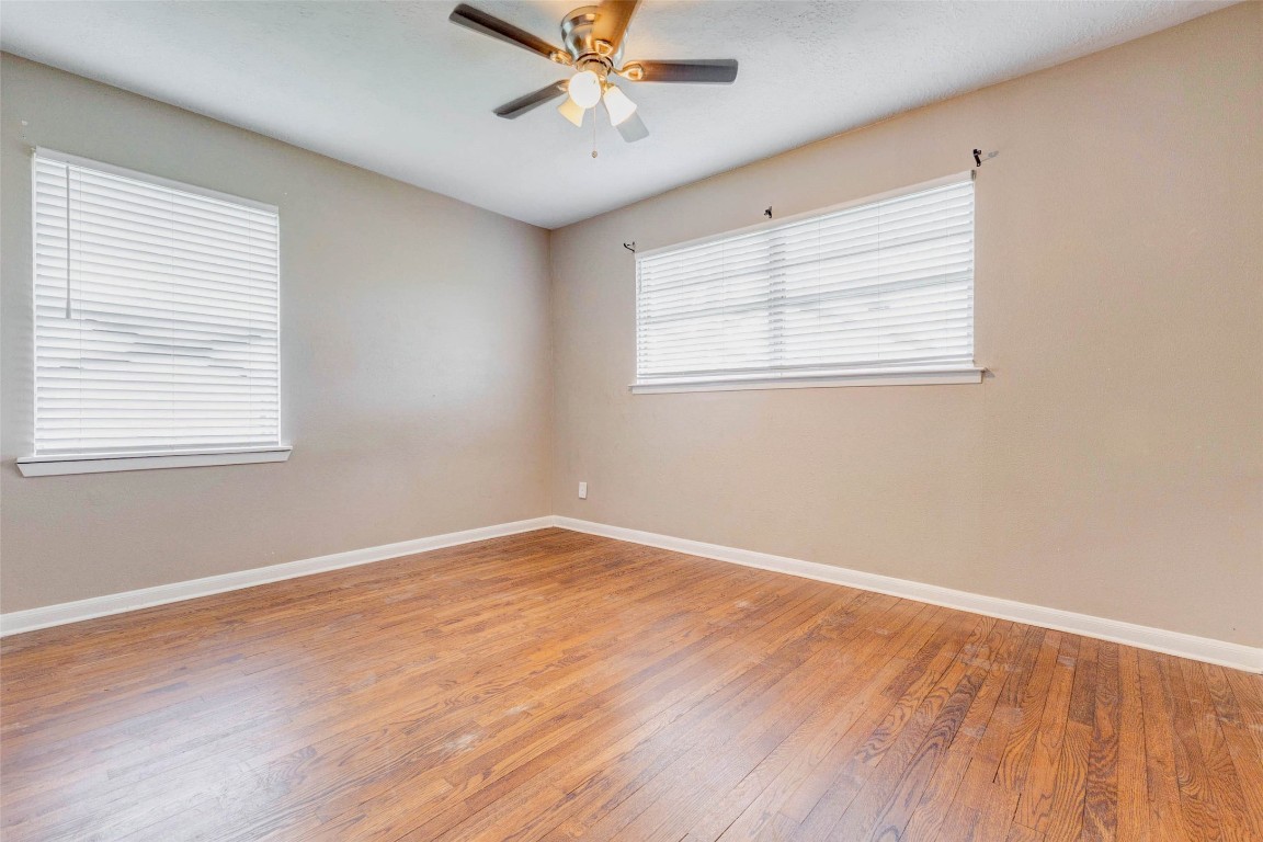 411 Burke Road Pasadena, TX 77506 - Photo 5 of 24 bedroom