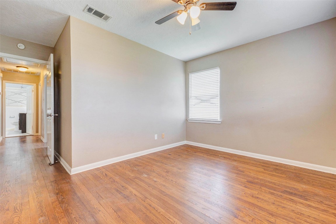411 Burke Road Pasadena, TX 77506 - Photo 7 of 24 primary room