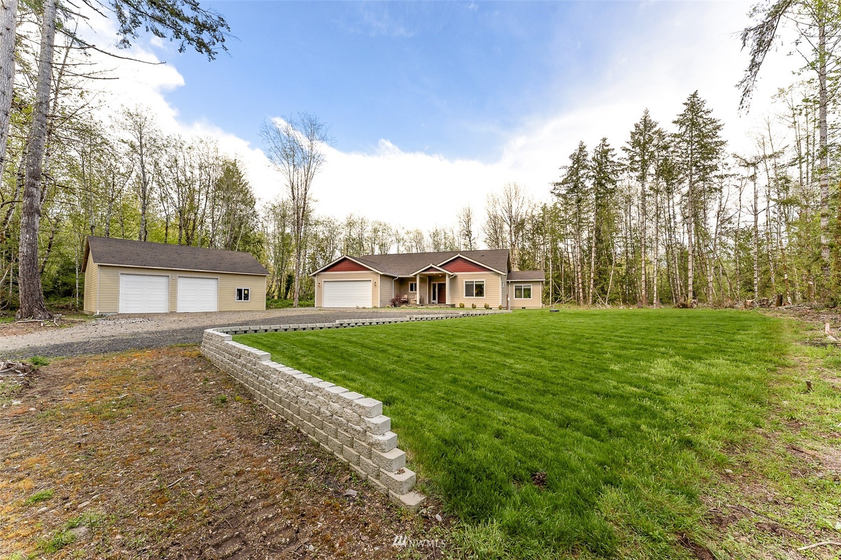 81 East Lighthouse Road Shelton, WA 98584 - Photo 4 of 28 a view of a house with a big yard