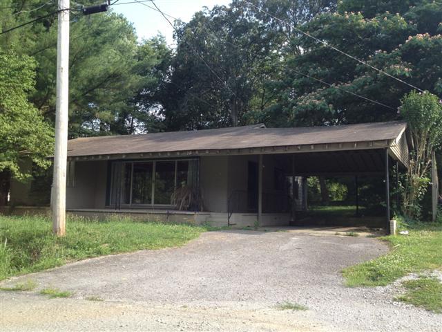 204 Ruby Street Winchester, TN 37398 - Photo 1 of 7