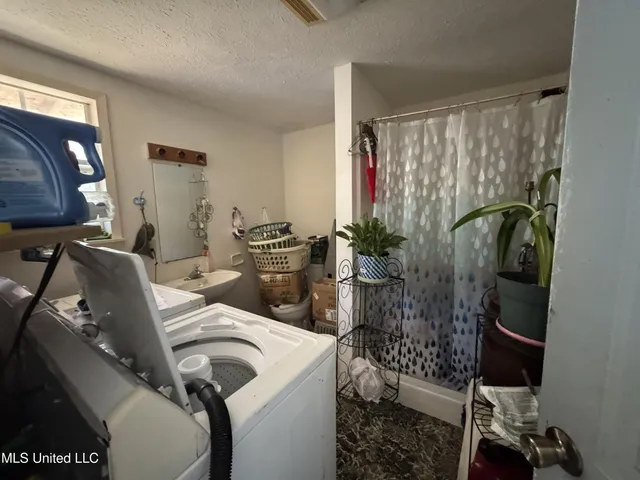 $230,000 | 9182 Highway 397, Preston, MS 39354