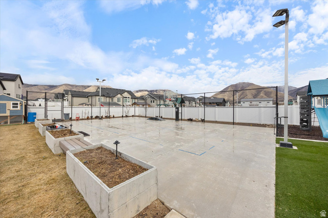 754 West 400 North, Unit 29 Mapleton, UT 84664 - Photo 23 of 25 View of patio / terrace with a residential view and a garden