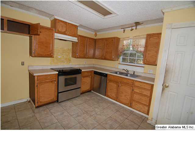 1356 Old Boston Road Alabaster, AL 35007 - Photo 3 of 12