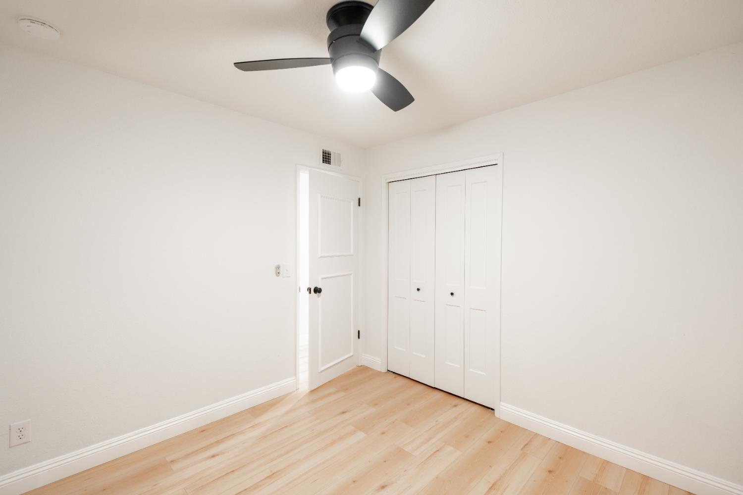 2612 Renn Avenue Clovis, CA 93611 - Photo 14 of 36 a view of an empty room