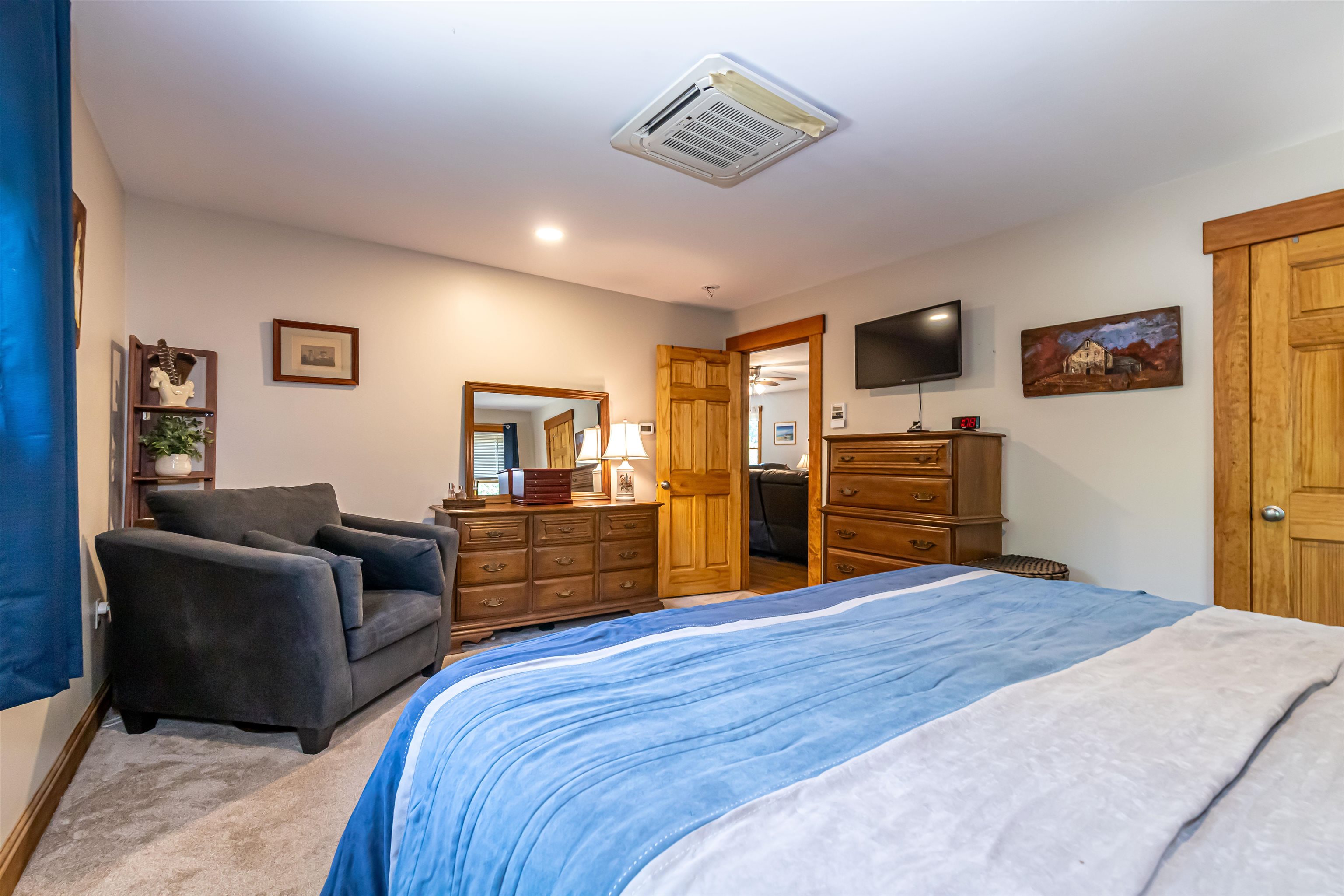 409 Deerfield Road Allenstown, NH 03275 - Photo 41 of 45