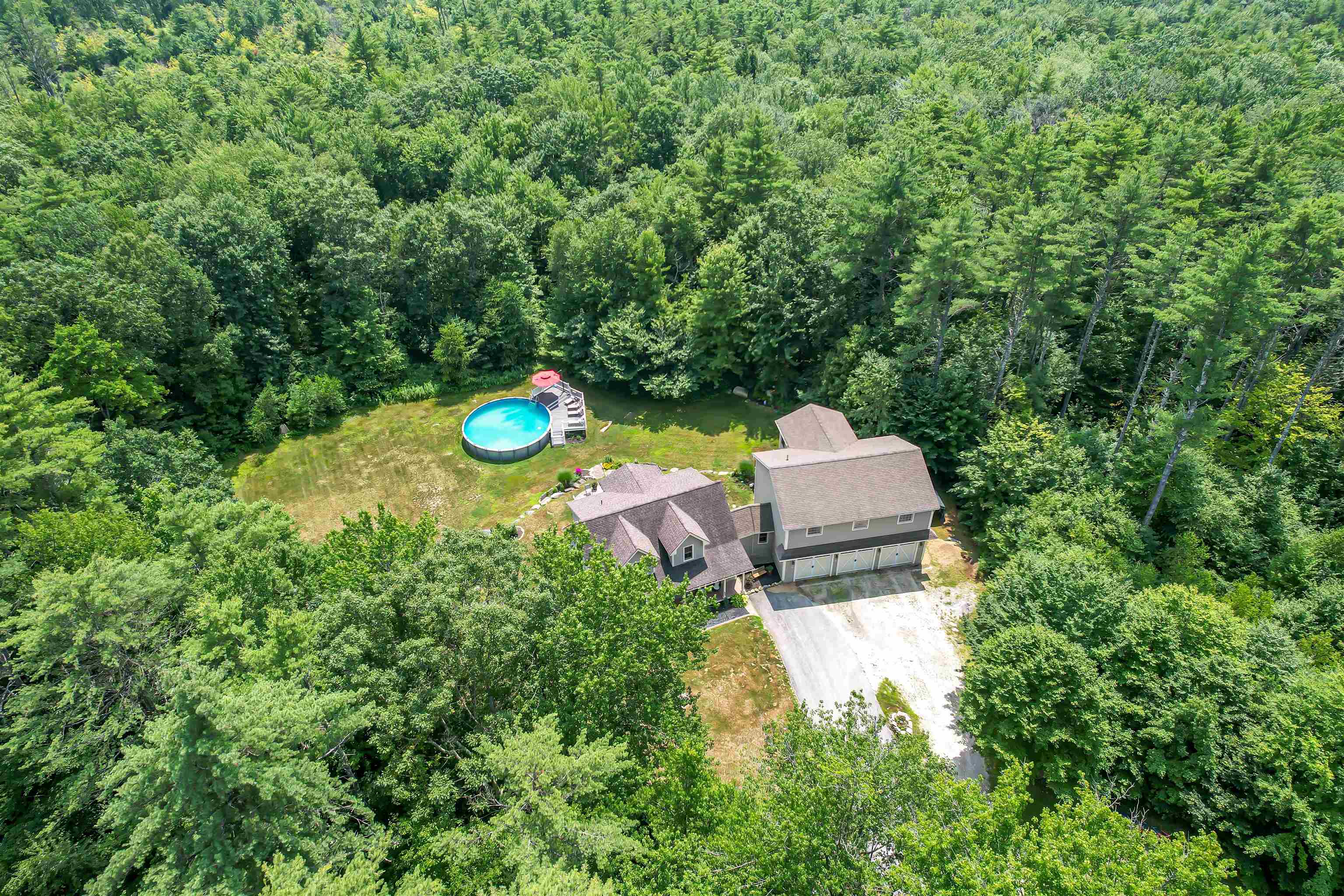 409 Deerfield Road Allenstown, NH 03275 - Photo 7 of 45