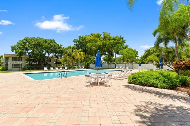 $1,650 | 2851 South Palm Aire Drive, Unit 205, Pompano Beach, FL 33069