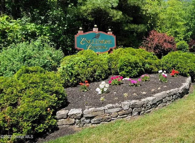 $225,000 | 4 Towline Lane, Clifton Park, NY 12065