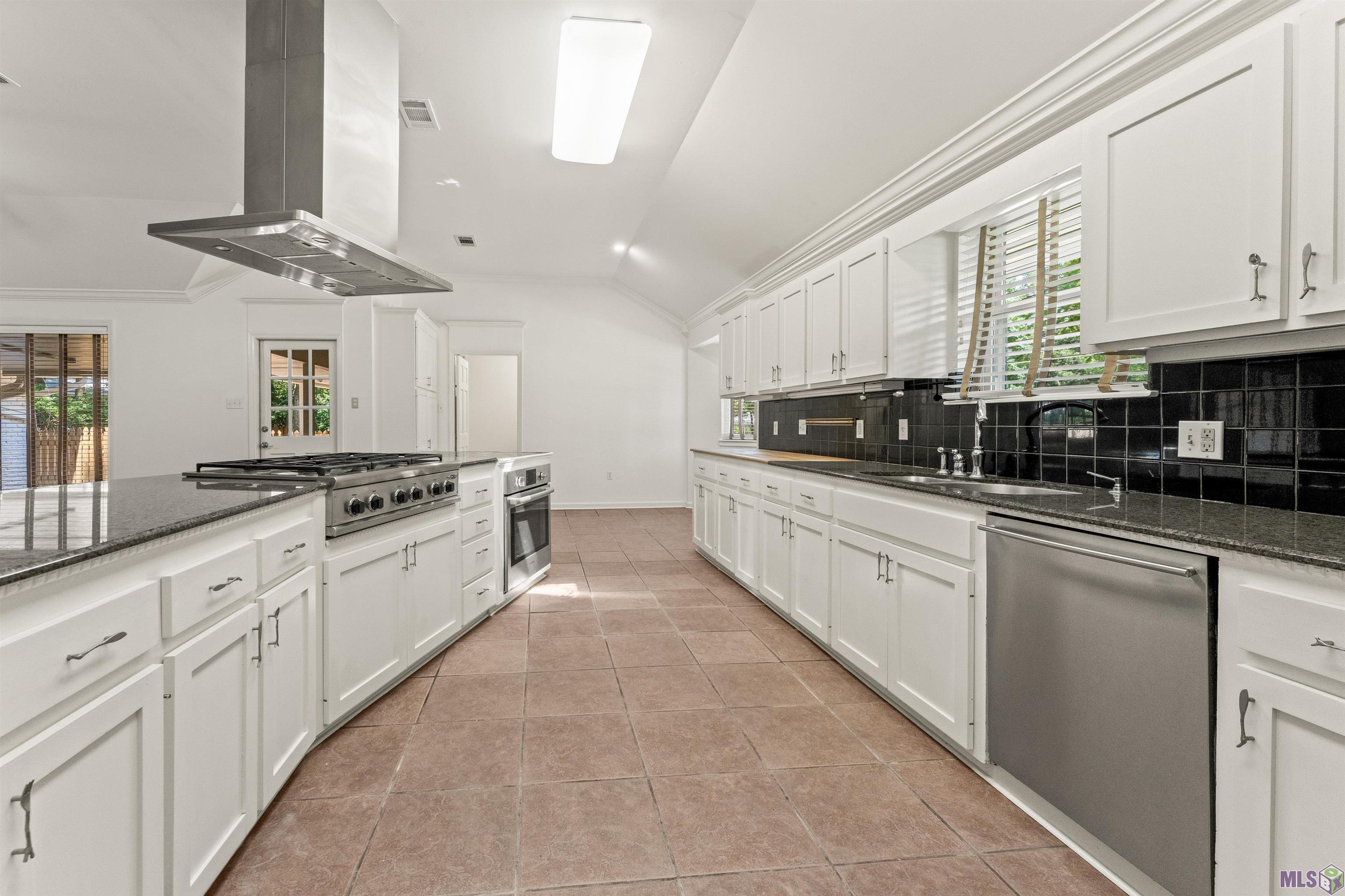 16231 South Fulwar Skipwith Road Baton Rouge, LA 70810 - Photo 9 of 39