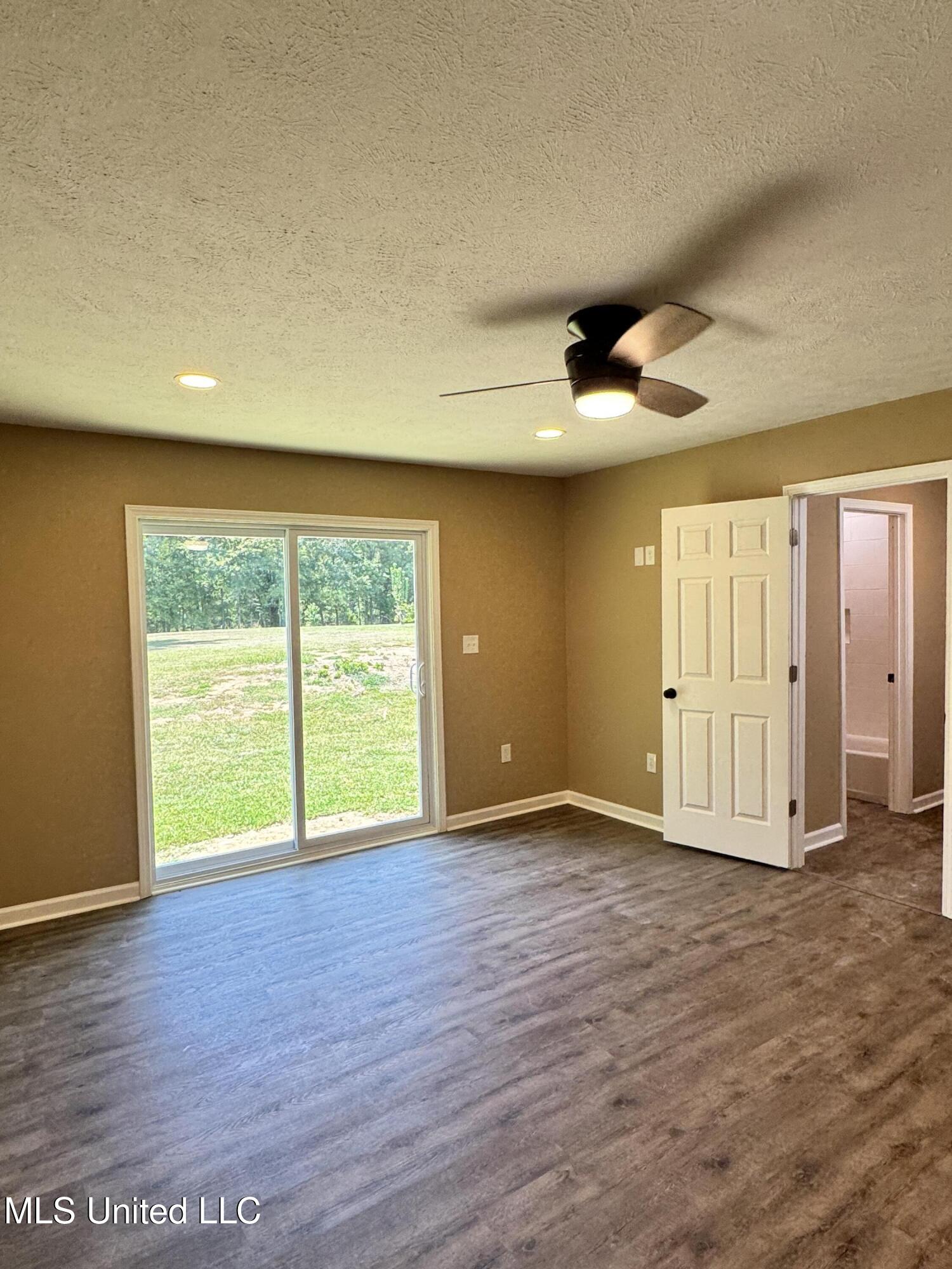 319 Glenfield Road Canton, MS 39046 - Photo 14 of 21 IMG_7224