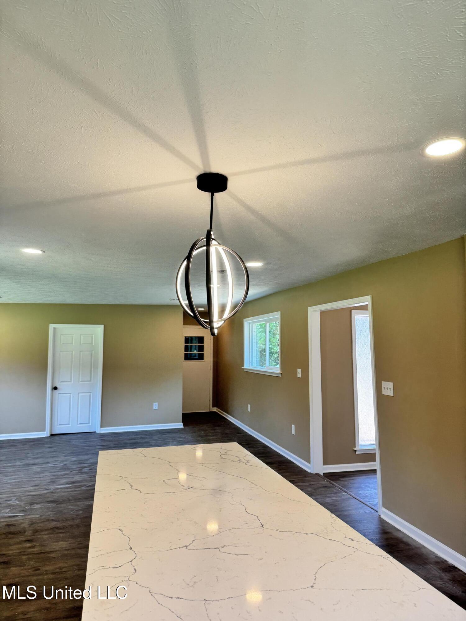 319 Glenfield Road Canton, MS 39046 - Photo 9 of 21 IMG_7199