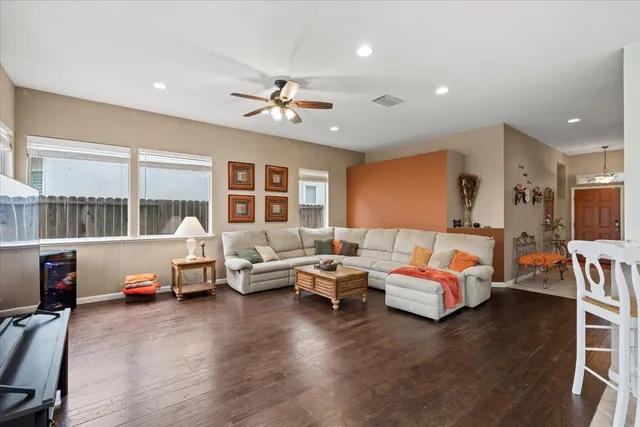 $615,000 | 9286 Fosdyke Court, Sacramento, CA 95829