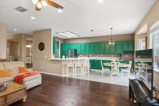 $615,000 | 9286 Fosdyke Court, Sacramento, CA 95829