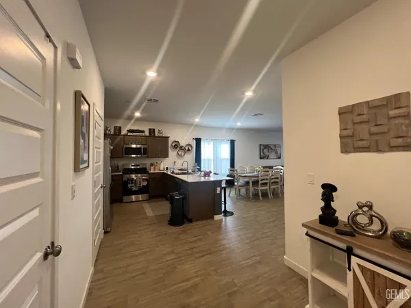 $290,000 | Undisclosed Address, Shafter, CA 93263