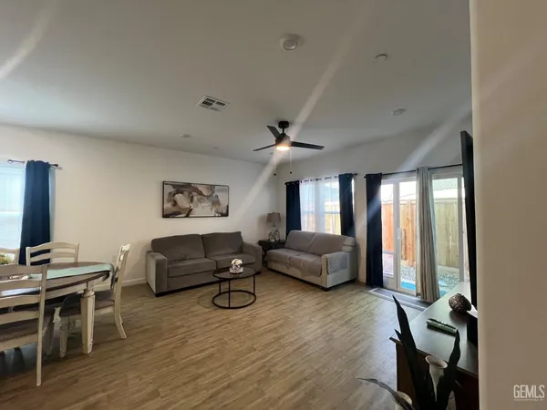 $290,000 | Undisclosed Address, Shafter, CA 93263