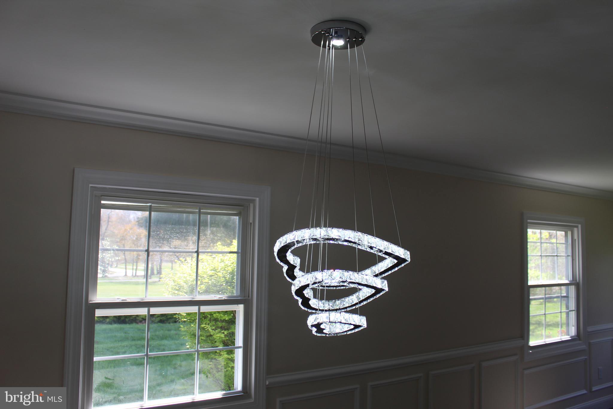 132 Country Club Road Willingboro, NJ 08046 - Photo 12 of 47 Dining room light fixture