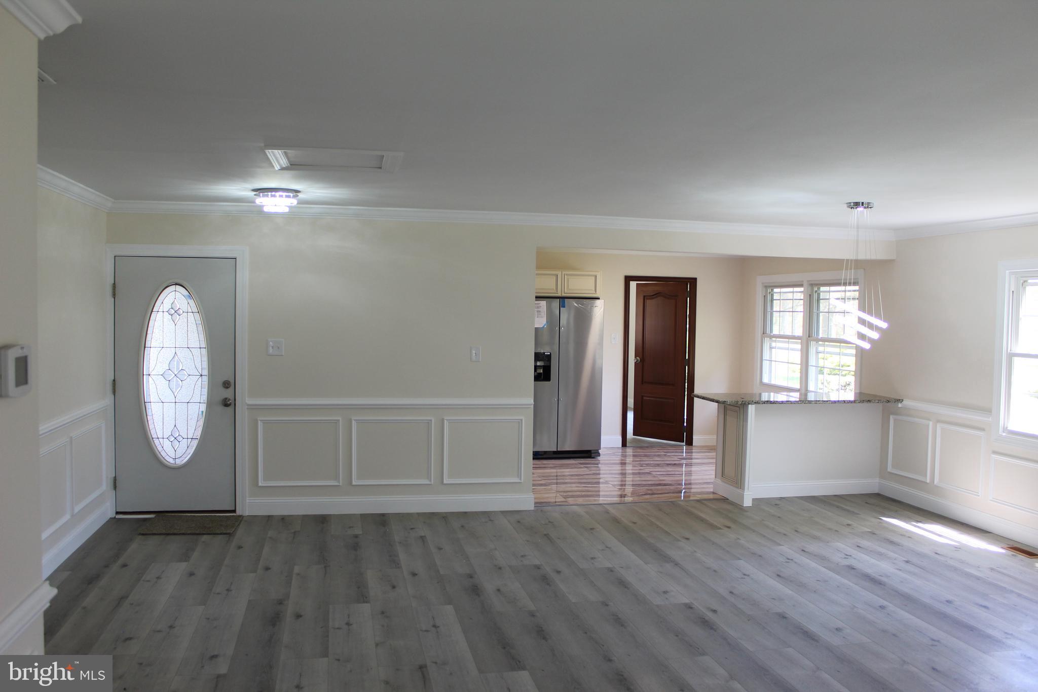 132 Country Club Road Willingboro, NJ 08046 - Photo 34 of 47 Living room - Dining room area