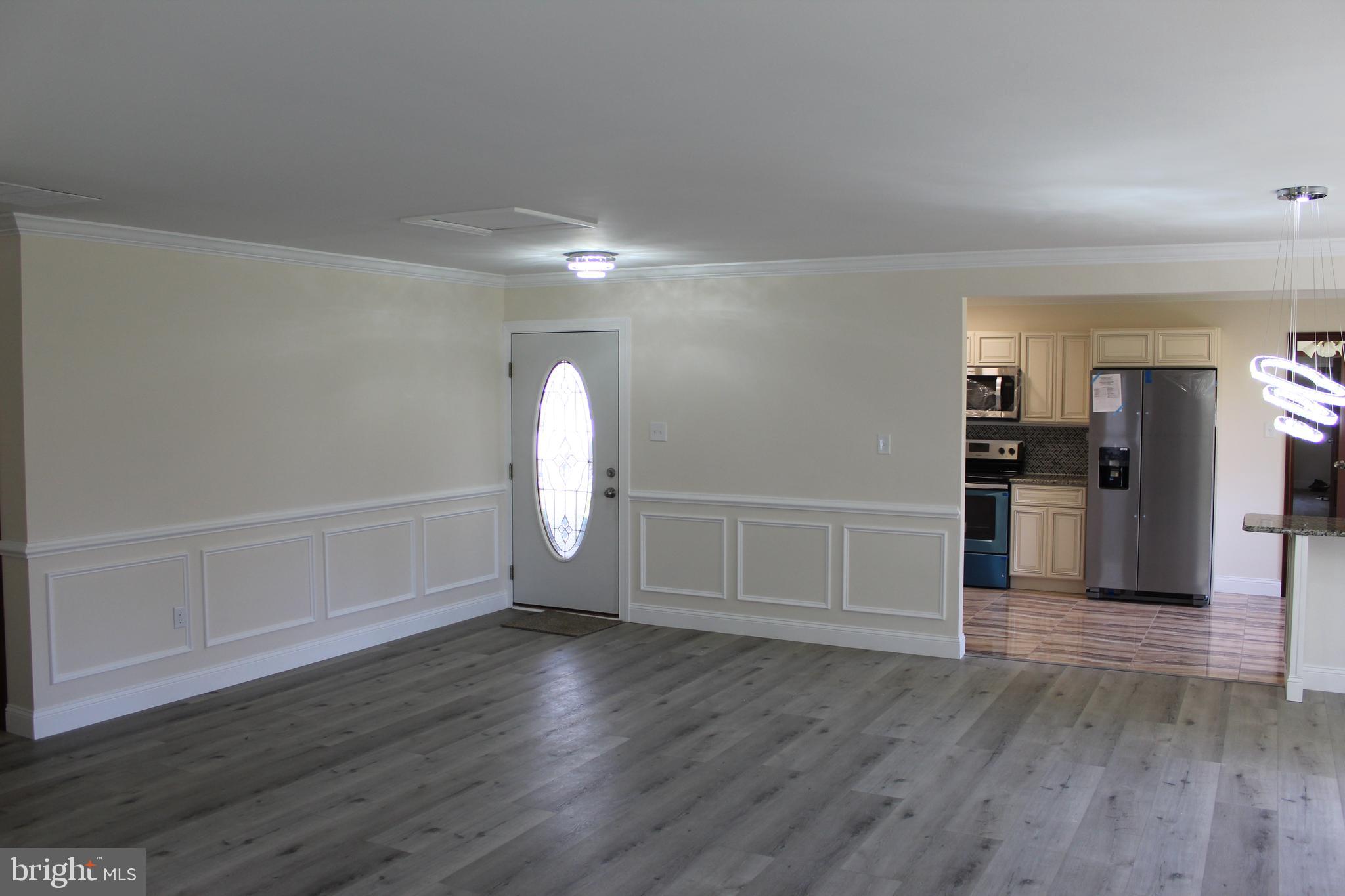132 Country Club Road Willingboro, NJ 08046 - Photo 6 of 47 Living Room