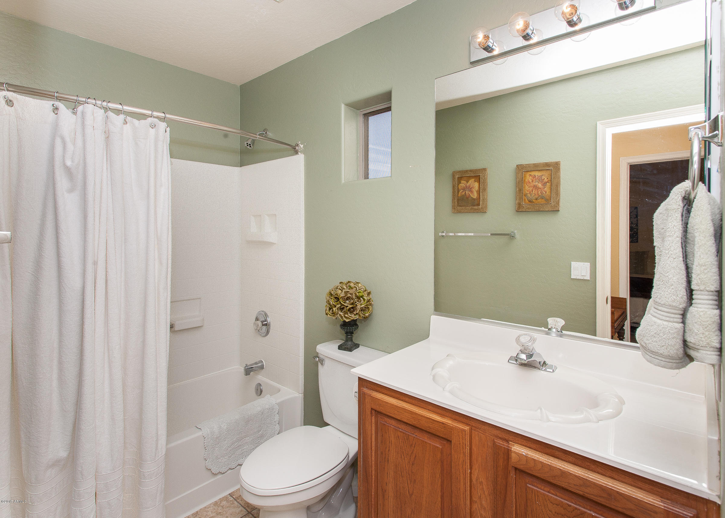 2629 West Florentine Road Phoenix, AZ 85086 - Photo 17 of 45 Bath upstairs