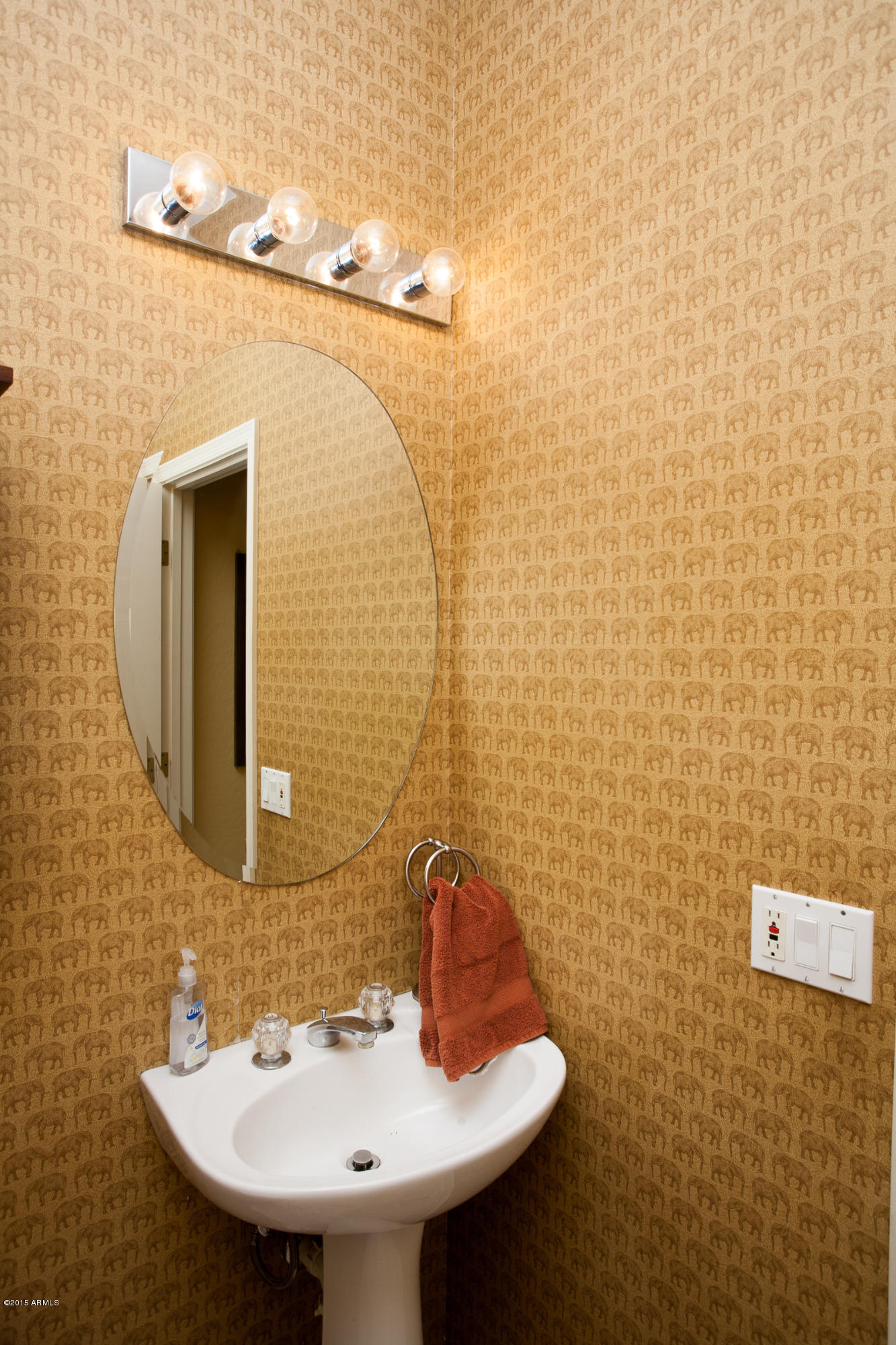 2629 West Florentine Road Phoenix, AZ 85086 - Photo 10 of 45 Powder Room