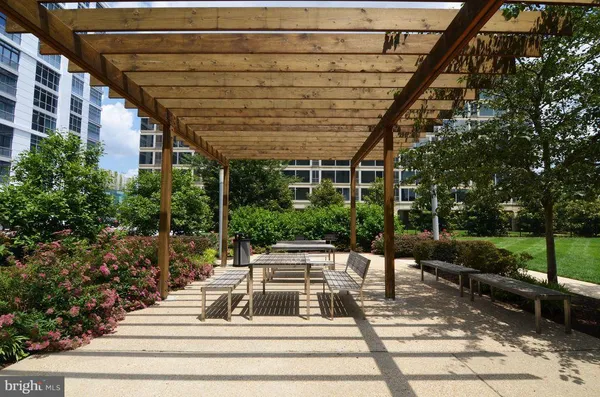 $1,650 | 1101 3rd Street Southwest, Unit 305, Washington, DC 20024