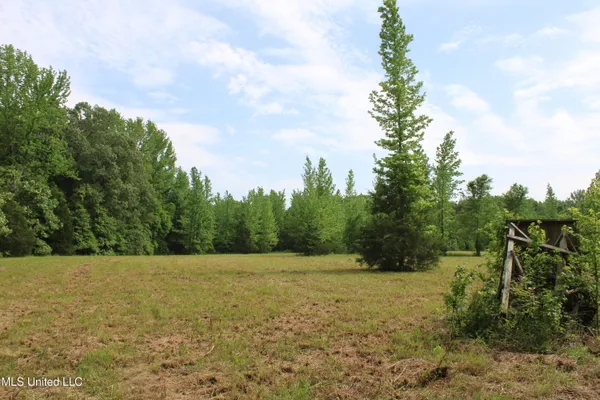 $640,500 | 656 Sunset Drive, Coldwater, MS 38618