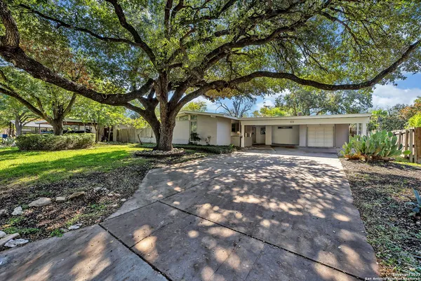 $2,295 | 414 Laramie Drive, San Antonio, TX 78209