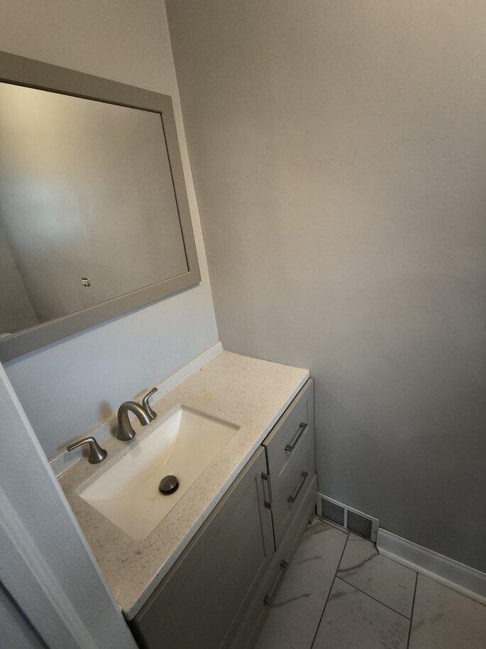 6277 Corunna Road Flint, MI 48532 - Photo 13 of 44 V4Au11QTRaGN92OY2WIedQ