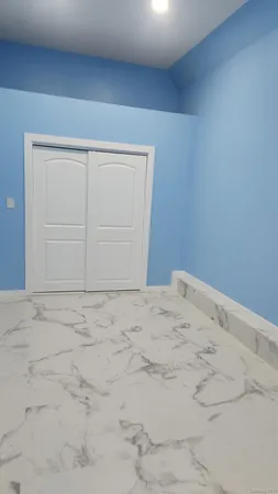 $750 | 108-54 217th Place | Bellaire Estates