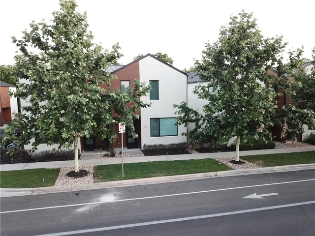 $2,975 | 1931 East 38th 1/2 Street, Unit 22, Austin, TX 78723