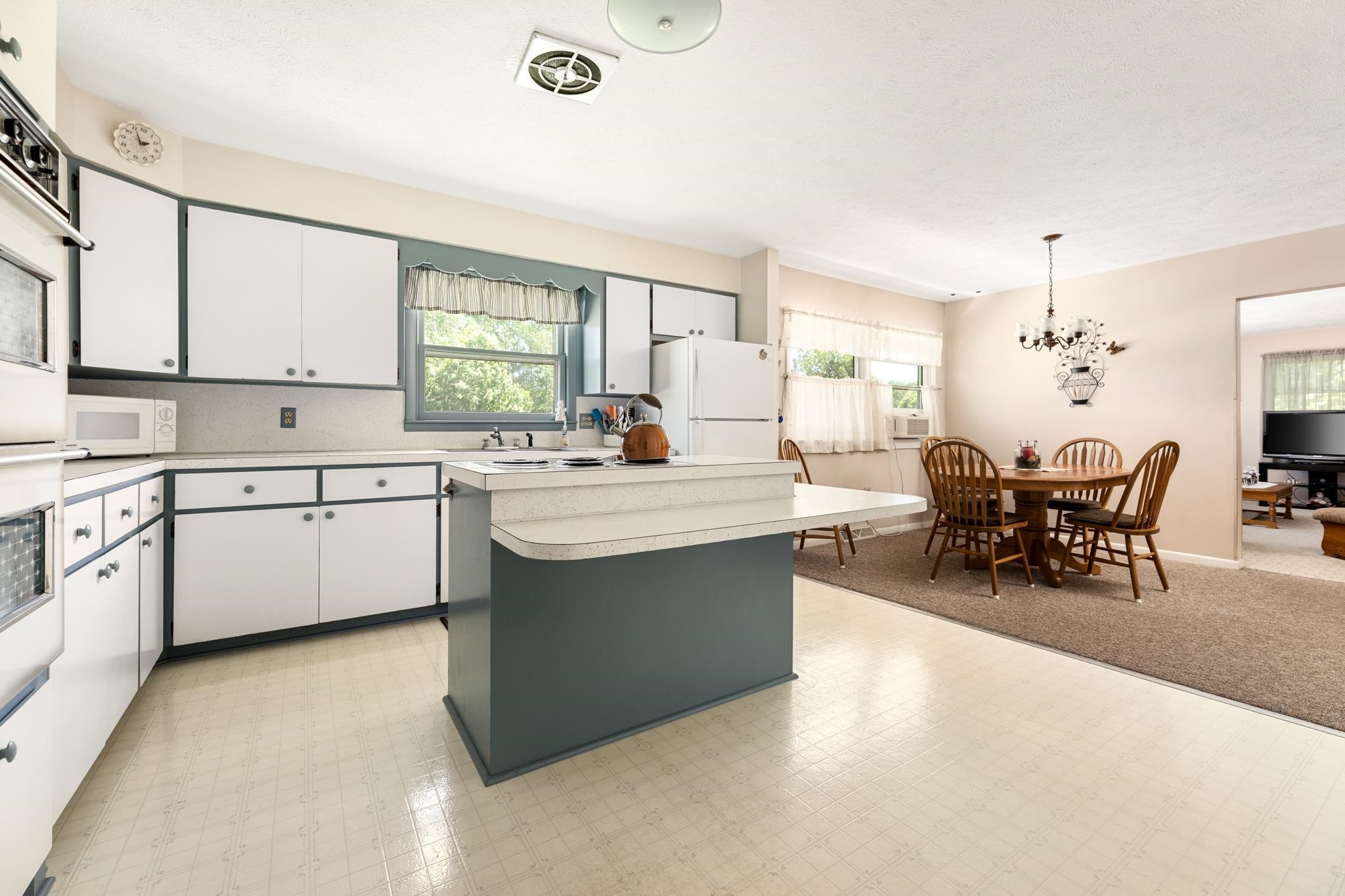 9702 South Cedar Road Cedar, MI 49621 - Photo 18 of 42 1901404-17.JPG