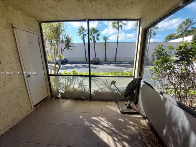 $1,500 | 253 South Cypress Road, Unit 206, Pompano Beach, FL 33060