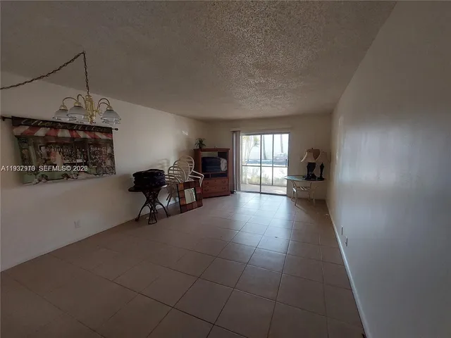 $1,500 | 253 South Cypress Road, Unit 206, Pompano Beach, FL 33060